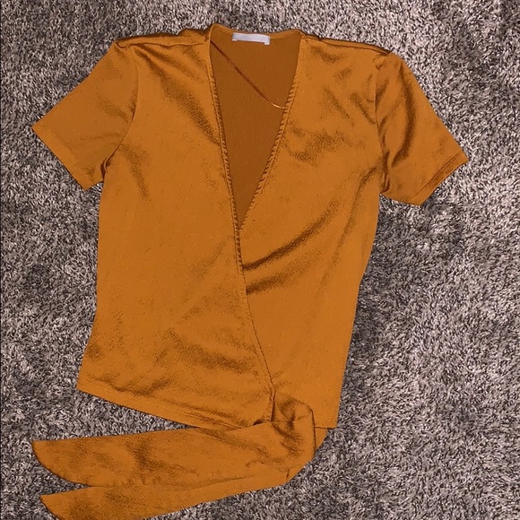 ✨HOST PICK✨ZARA mustard wrap top WORN ONCE!! - Picture 2 of 6